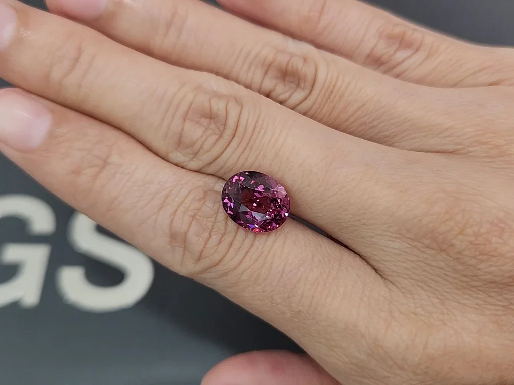 Garnet rhodolite oval cut 4.99 carats, Tanzania Image №2