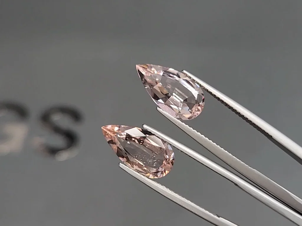 Pair of morganites pear cut 6.25 carats, Africa Image №3