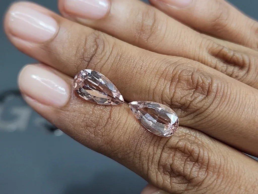 Pair of morganites pear cut 6.25 carats, Africa Image №2