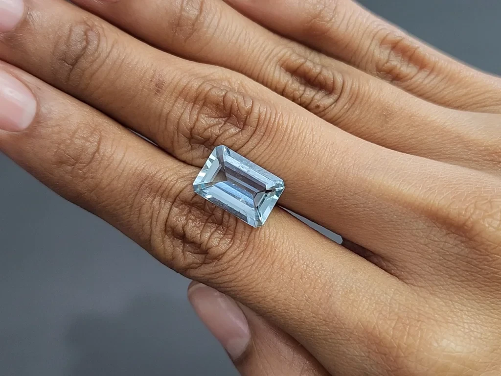 Aquamarine octagon cut 4.95 carats, Madagascar Image №2