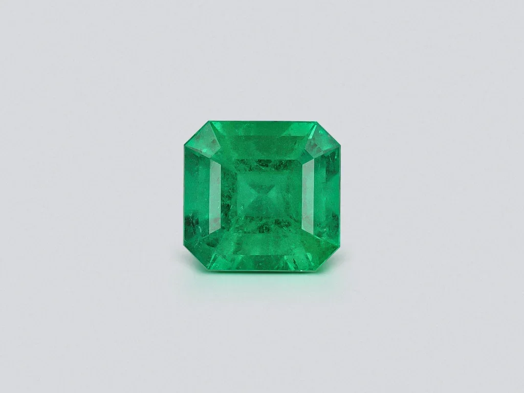 Vivid Green emerald 1.12 ct, Colombia Image №1
