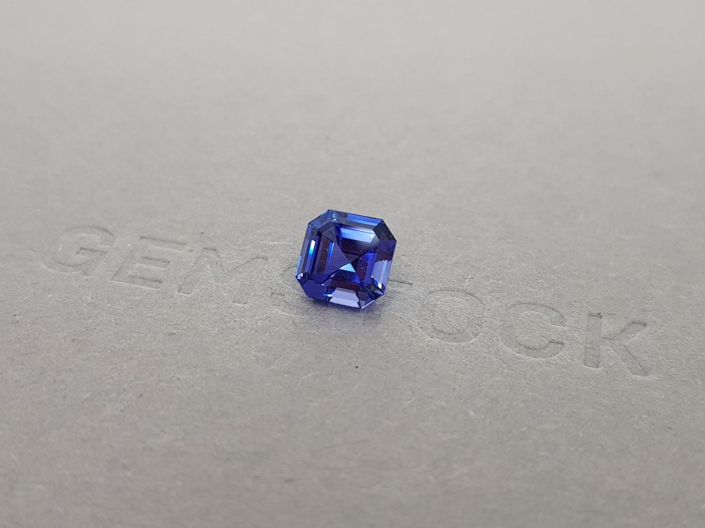 Vivid blue natural tanzanite in octagon cut 2.24 ct, Tanzania Image №3