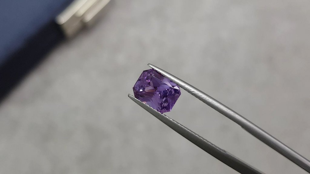 Unheated radiant cut lavender color sapphire 2.58 ct, Sri Lanka Image №3