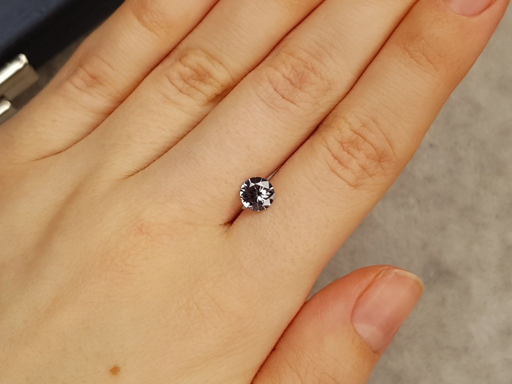 Purple-gray circle cut spinel 0.73 carats Image №4