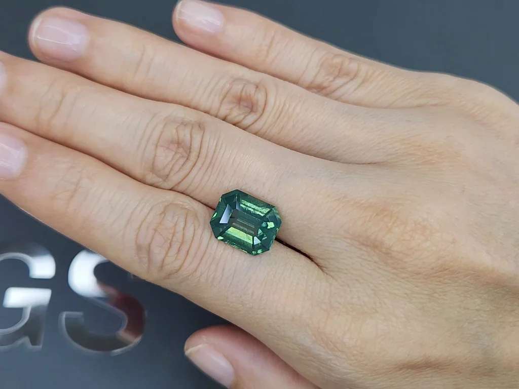 Green zircon in octagon cut 7.05 carats, Madagascar  Image №2