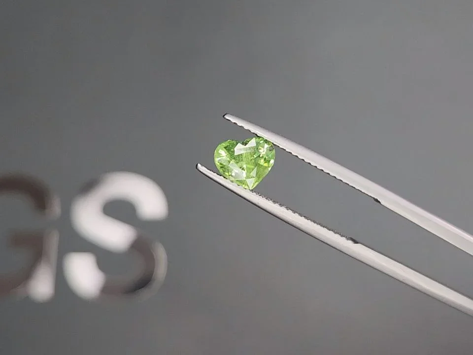 Green tsavorite garnet in heart shape 1.52 carats, Tanzania Image №3