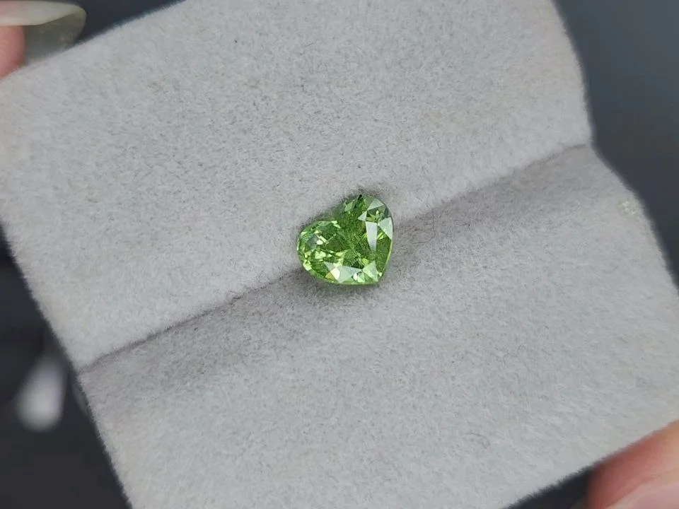 Green tsavorite garnet in heart shape 1.52 carats, Tanzania Image №4