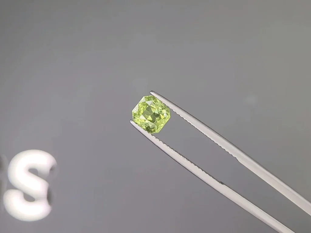 Yellowish-green grossular garnet in radiant cut 1.58 carats, Tanzania Image №3