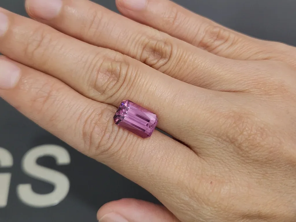 Purple spinel in octagon cut 6.46 carats, Tanzania Image №2