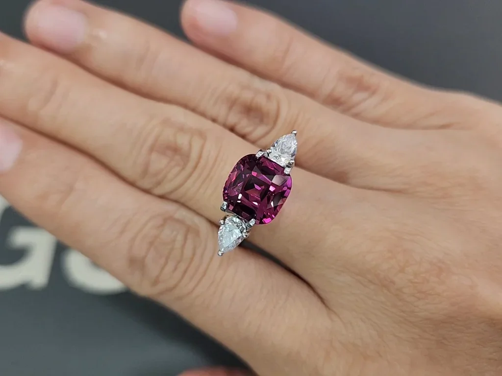 Garnet rhodolite cushion cut 5.48 carats, Tanzania Image №5
