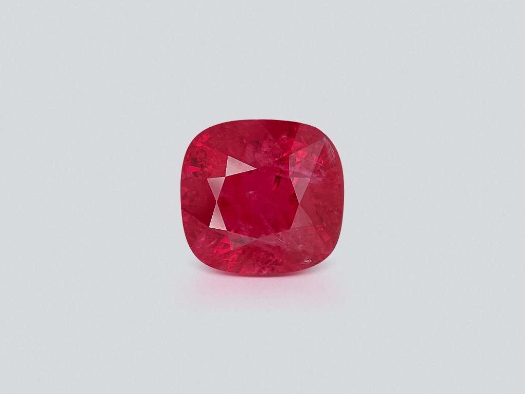Spinel Vivid Red cushion cut 1.62 carats, Burma Image №1