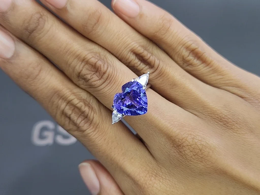 Tanzanite heart shape 7.38 carats, Tanzania Image №5