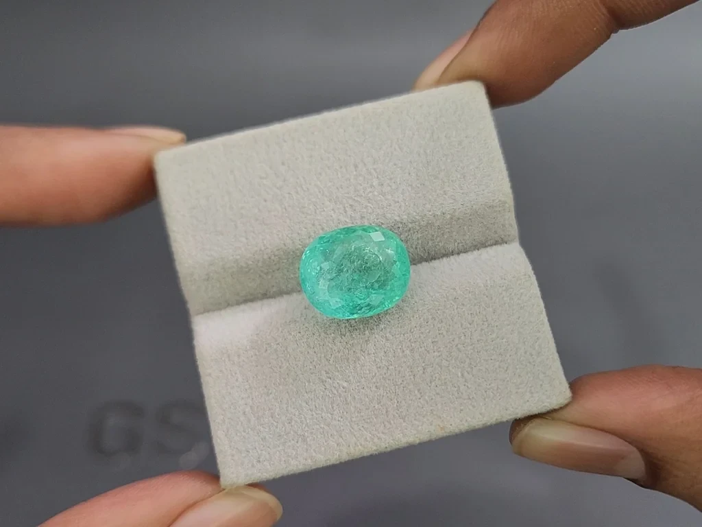 Paraiba Neon Green oval cut 8.38 carats, Mozambique Image №4