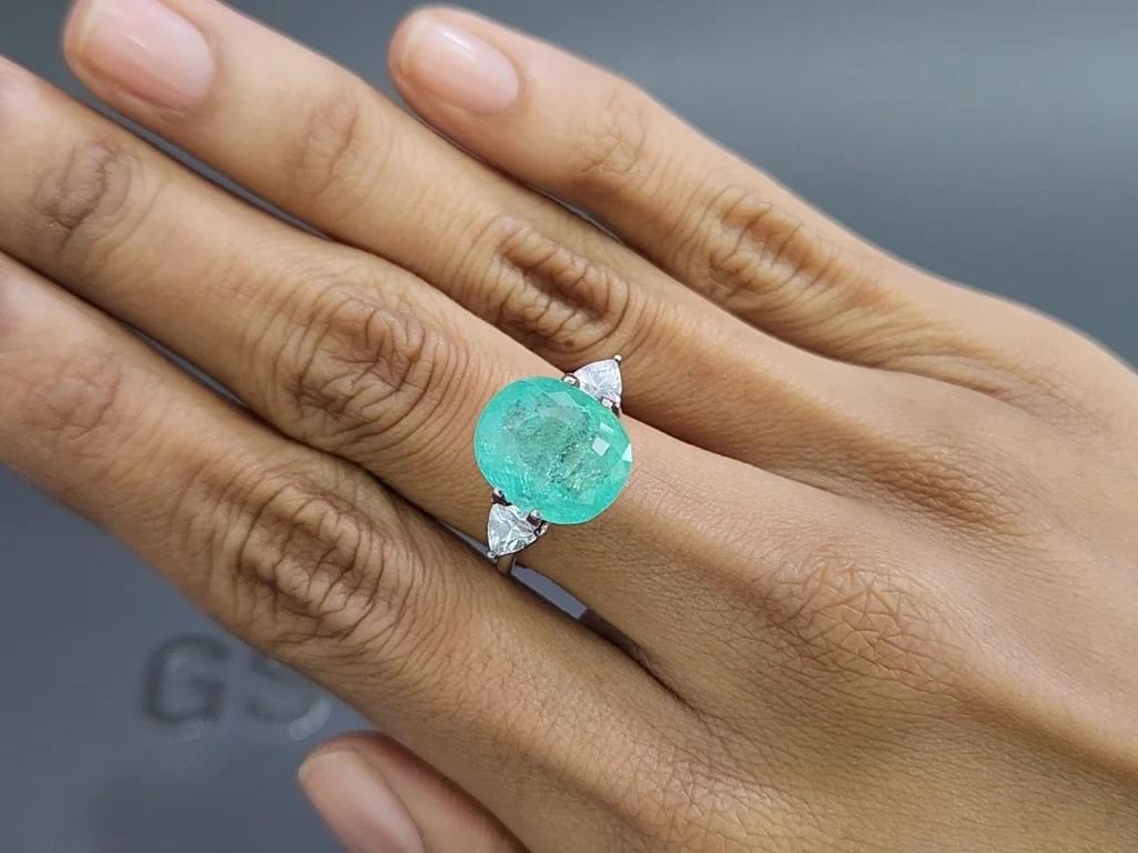 Paraiba Neon Green oval cut 8.38 carats, Mozambique Image №5