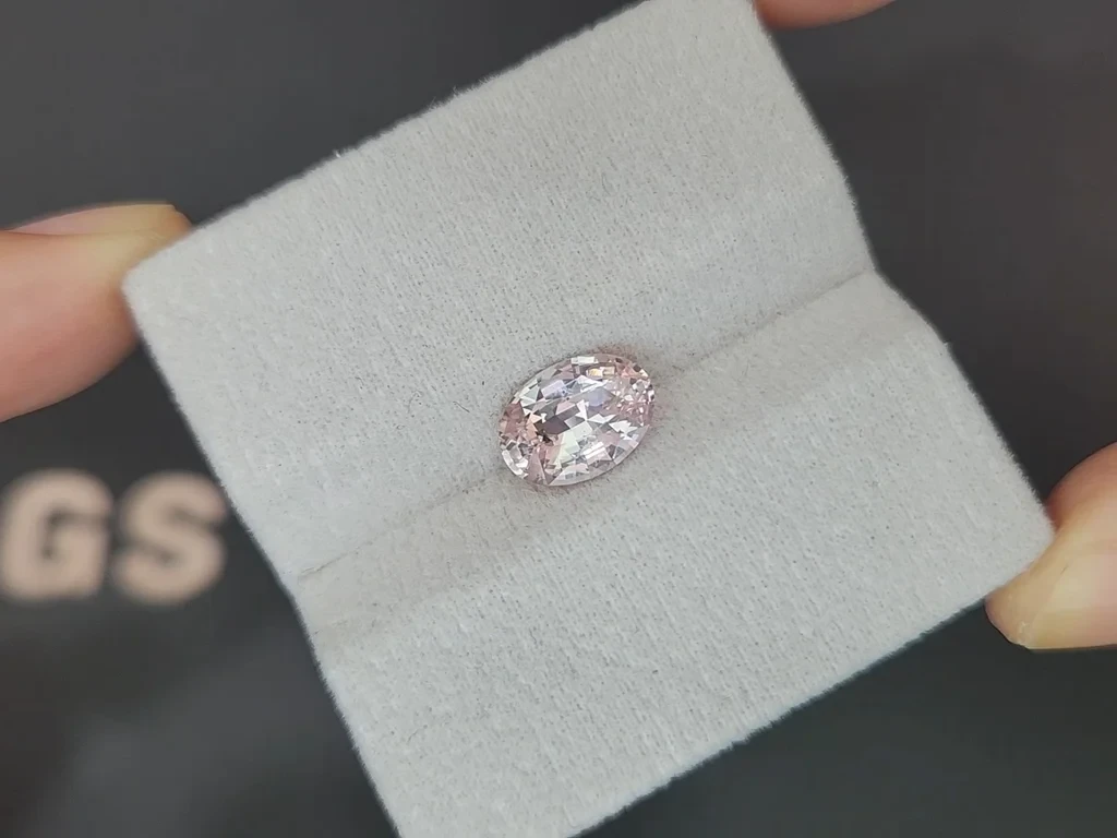 Unheated peach sapphire oval cut 2.60 carats, Sri Lanka Image №4