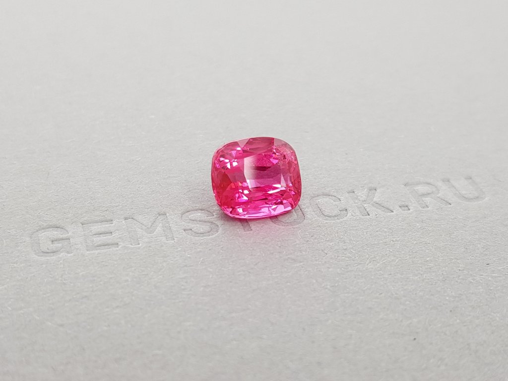 Unique neon pink spinel Mahenge cushion cut 5.00 ct, Tanzania Image №3