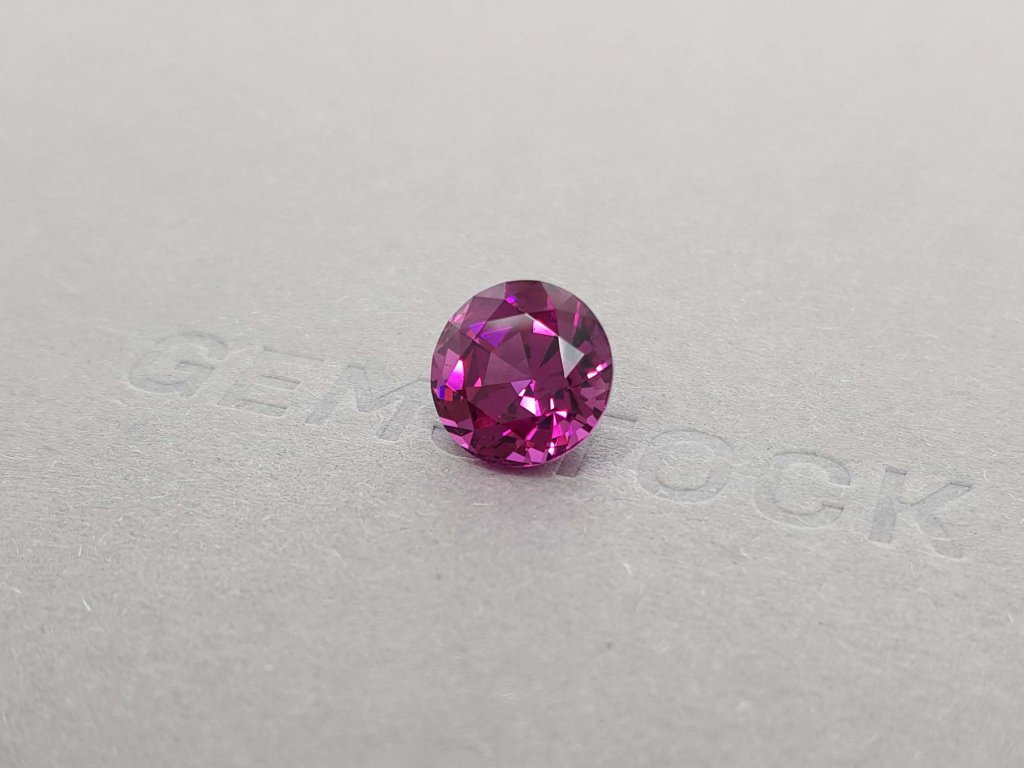 Intense rhodolite round cut 6.47 ct, Malawi Image №3