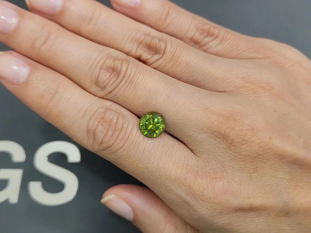 Ural demantoid garnet in round cut 2.85 ct Image №2