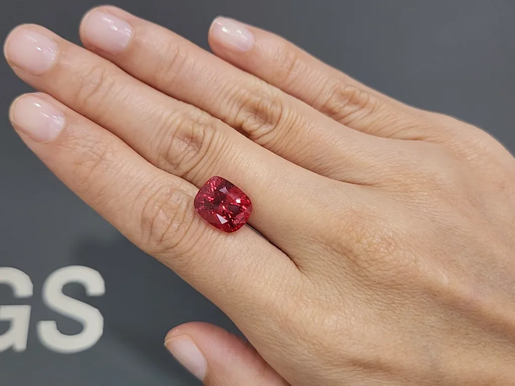 Super rare vivid Vibrant red spinel in cushion cut 6.81 carats, Vietnam  Image №2