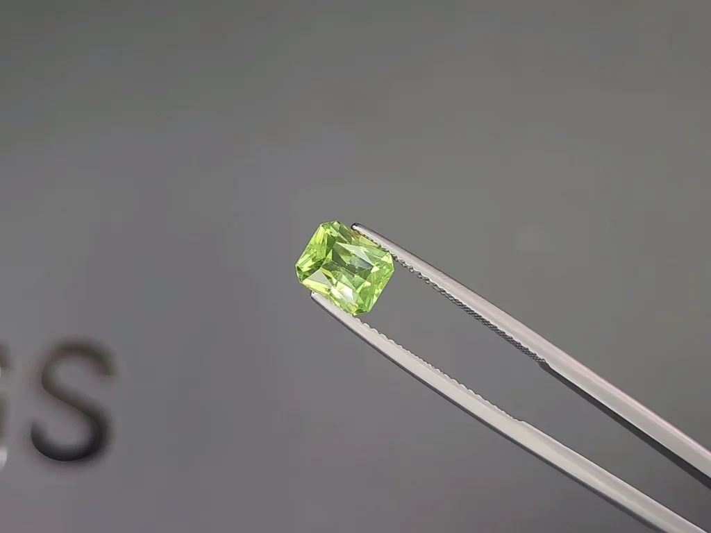 Yellowish-green grossular garnet in radiant cut 1.70 carats, Tanzania Image №3