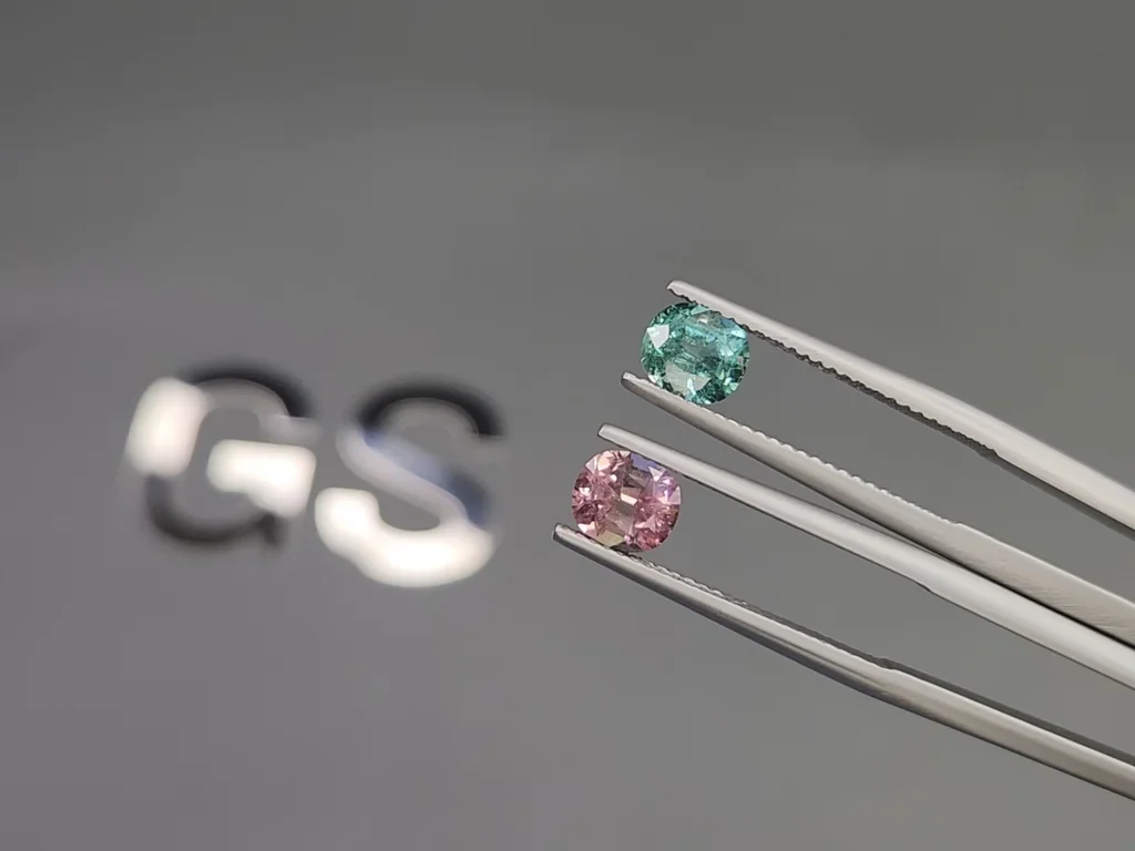 Contrasting pair of tourmalines oval cut 1.90 carats, Afghanistan Image №3