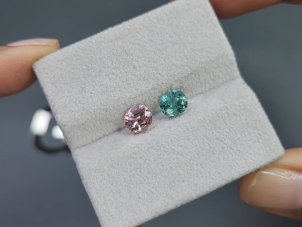 Contrasting pair of tourmalines oval cut 1.90 carats, Afghanistan Image №4