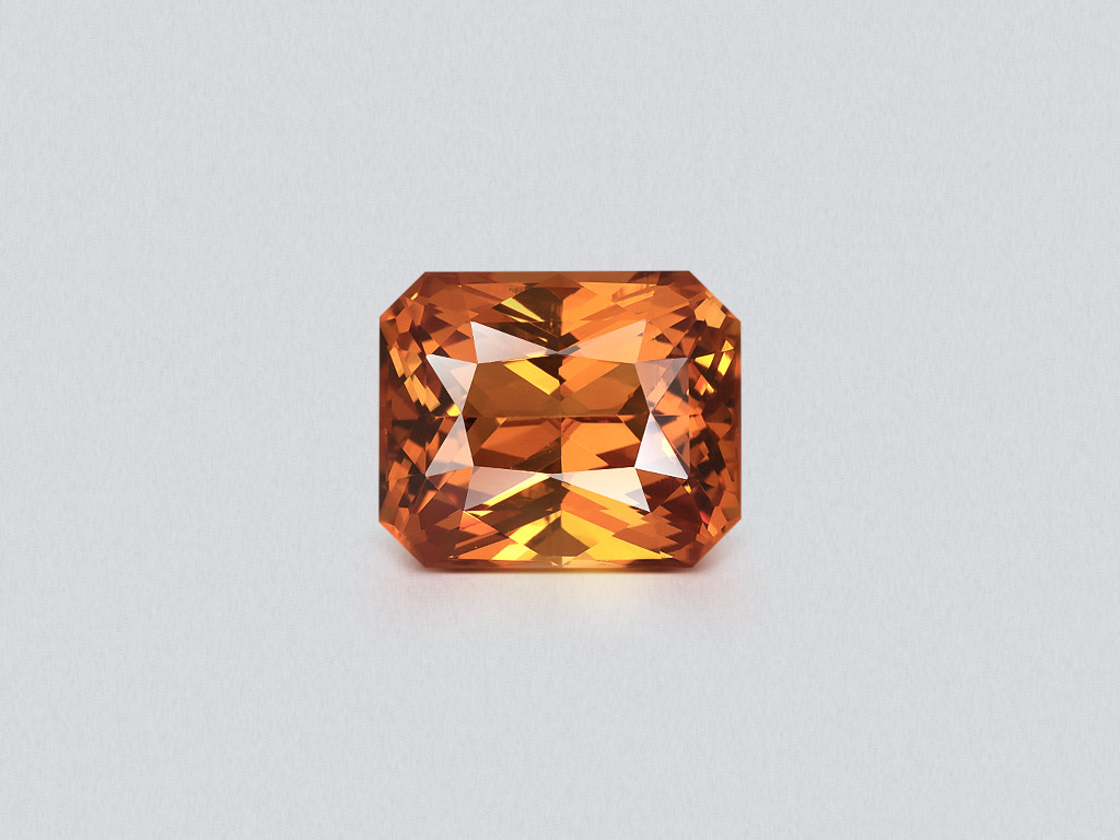 Garnet spessartine Vivid orange radiant cut  2.20 carats, Madagascar Image №1