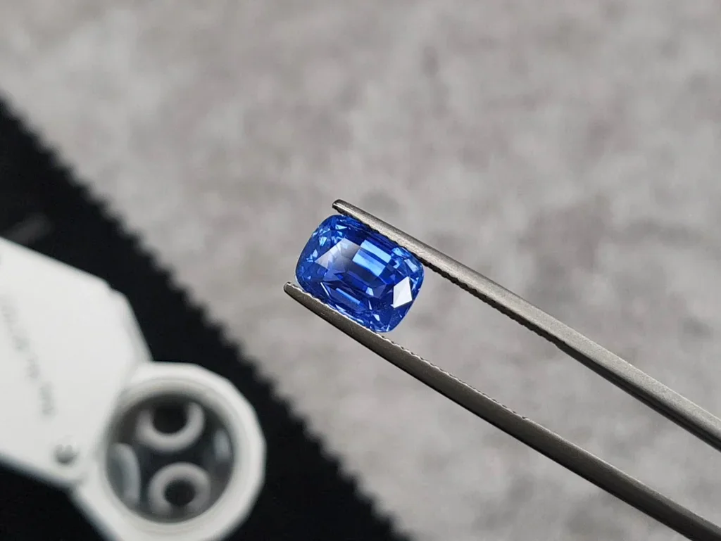 Unheated Cushion Cut Cornflower Sapphire 4.76 ct, Sri Lanka Image №3