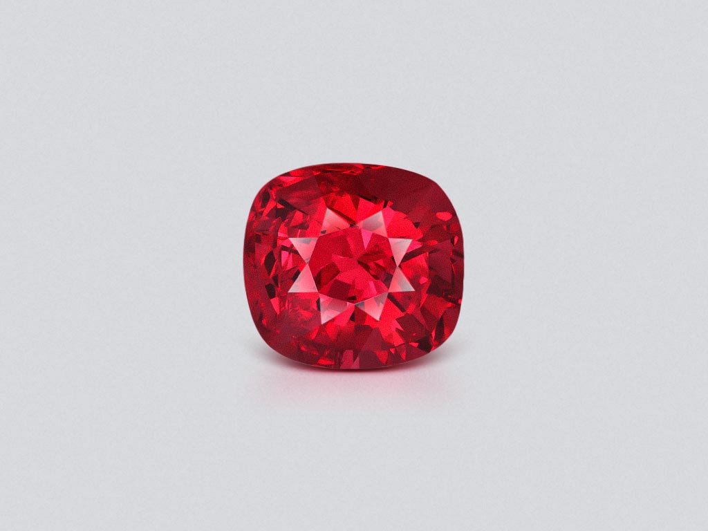 Unique vivid vibrant red spinel in cushion cut 5.33 carats, Vietnam  Image №1