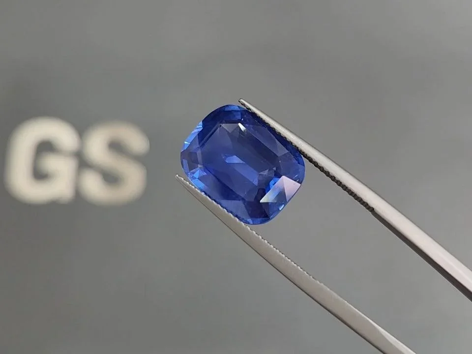 Unheated Blue sapphire in cushion cut 9.57 carat, Sri Lanka Image №3