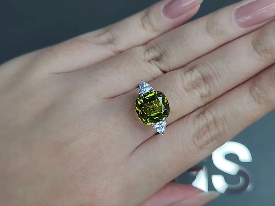 Greenish-yellow tourmaline in cushion cut 5.32 carats, Africa Image №5