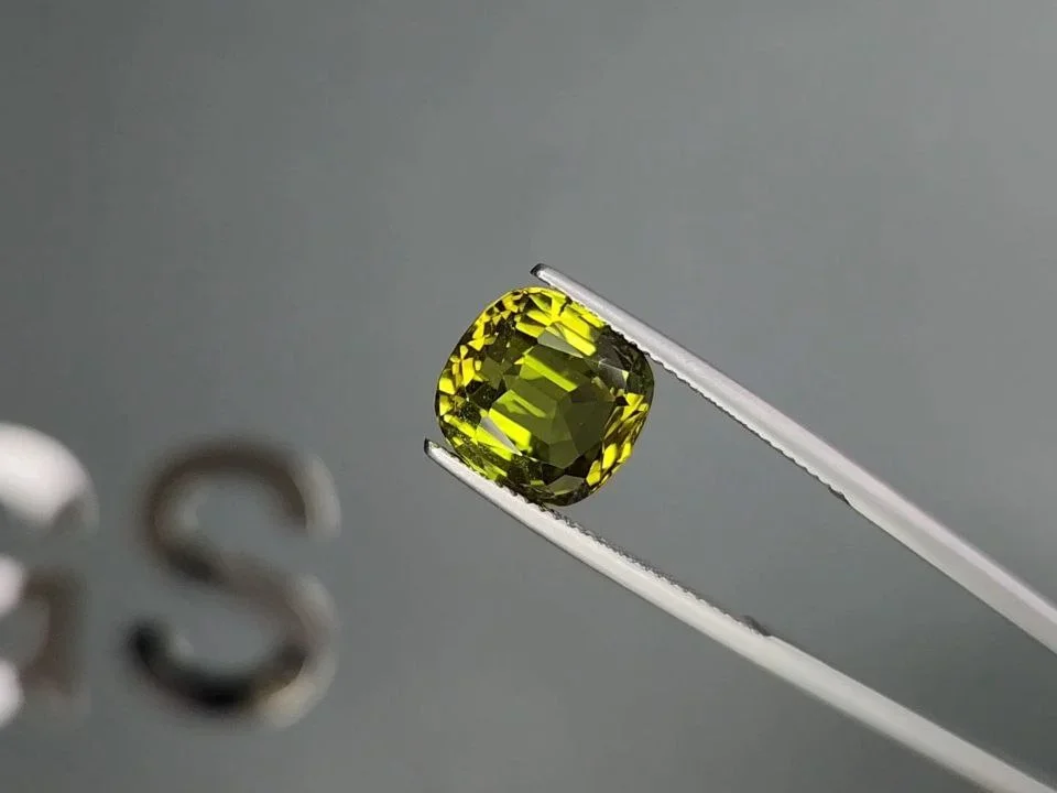 Greenish-yellow tourmaline in cushion cut 5.32 carats, Africa Image №2