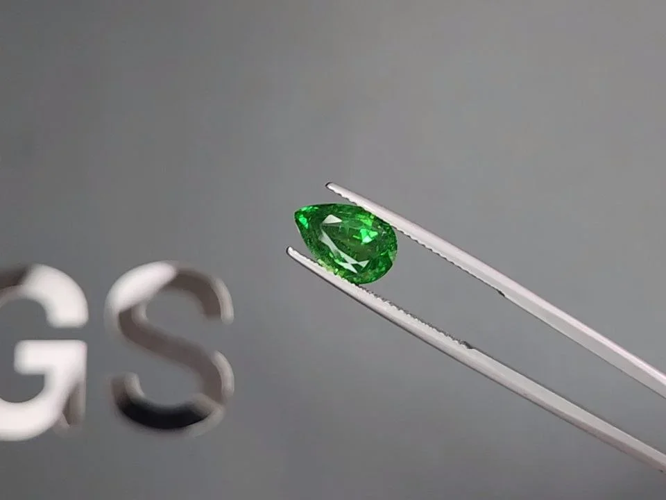 Intense green tsavorite garnet in cut pear 3.30 carats, Tanzania Image №3