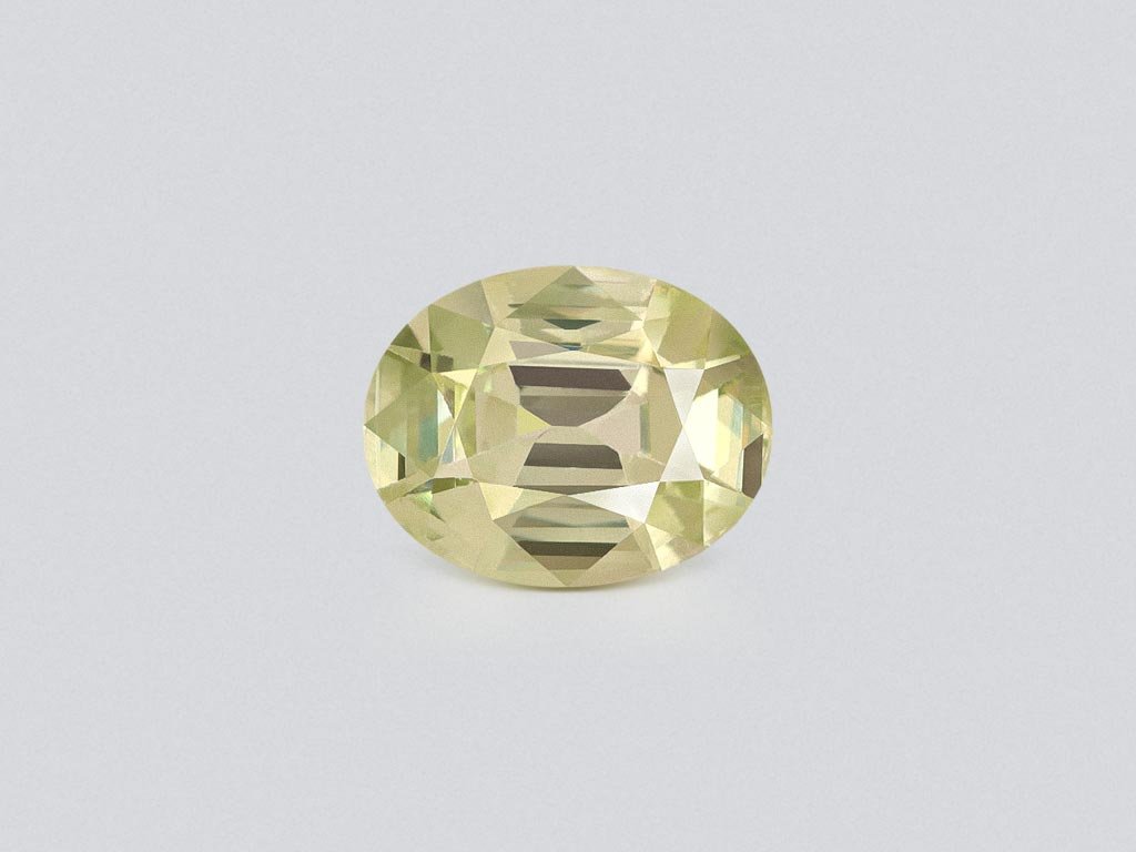 Yellowish Green oval cut grossular garnet 2.02 carats, Tanzania Image №1