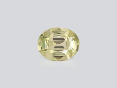 Yellowish Green oval cut grossular garnet 2.02 carats, Tanzania photo