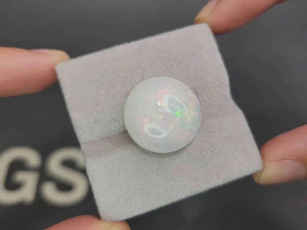 White opal round cut 16.50 carats, Ethiopia Image №3