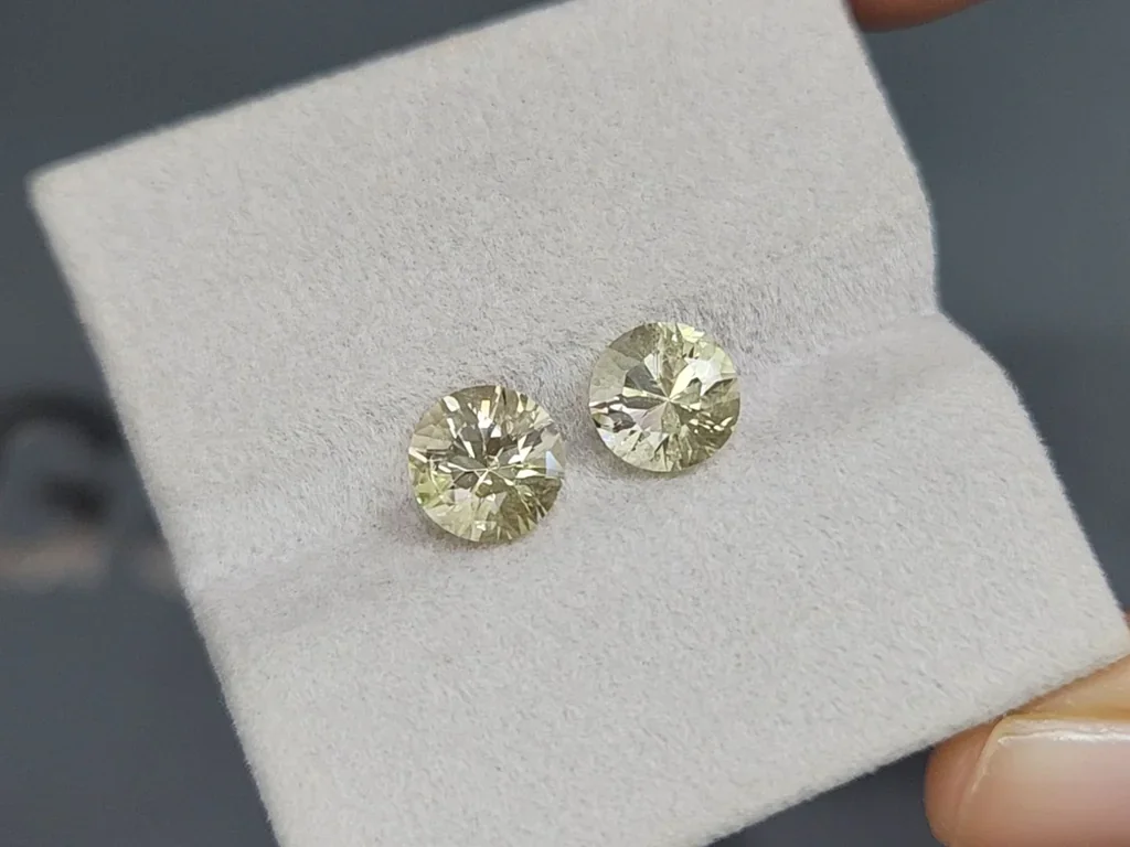 Pair of yellow beryls round cut 3.45 carats, Nigeria Image №4