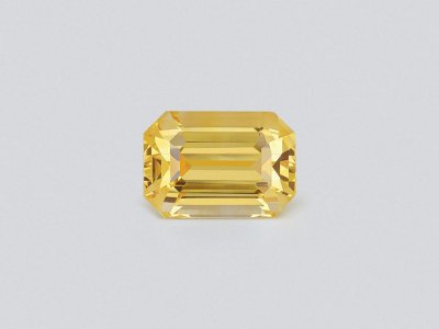 Yellow sapphire octagon cut 4.50 carats, Sri Lanka photo