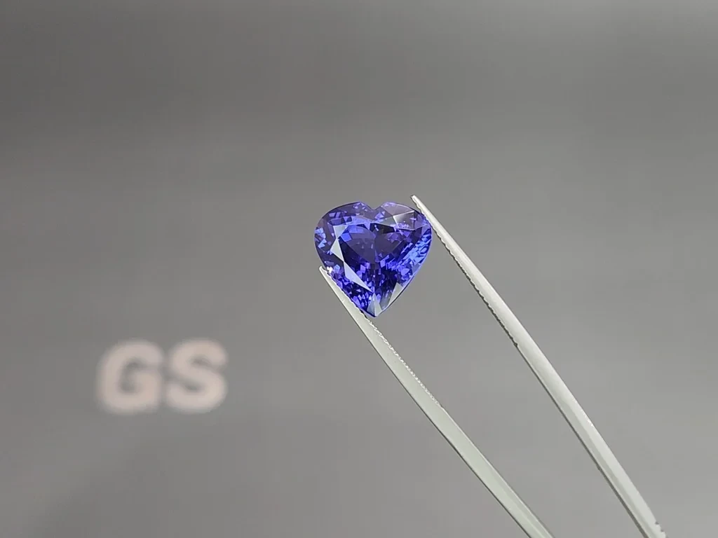 Tanzanite heart shape 8.36 carats, Tanzania Image №3