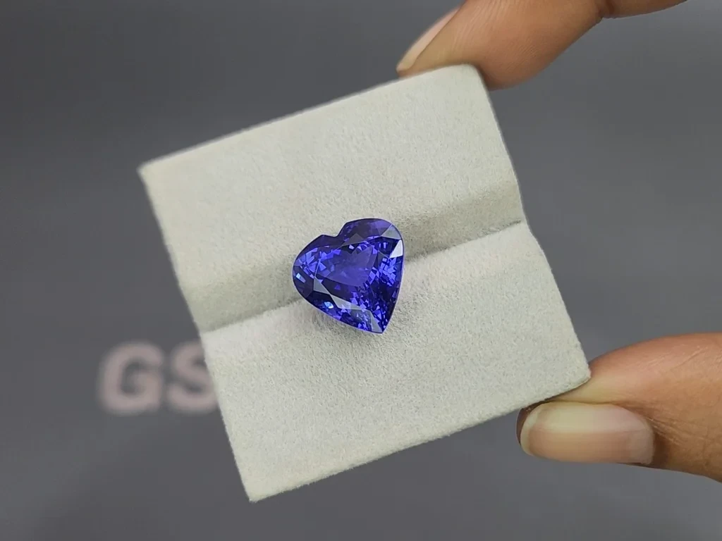 Tanzanite heart shape 8.36 carats, Tanzania Image №4