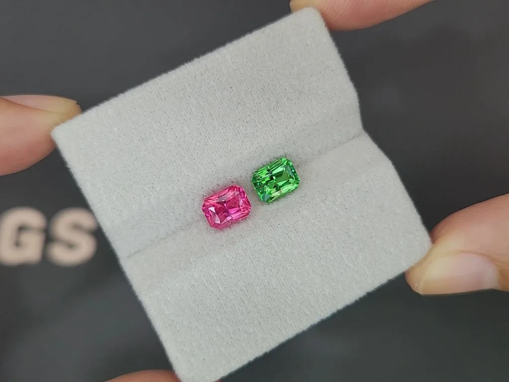 Striking contrasting pair of tsavorite and spinel radiant cut 2.58 carats, Tanzania Image №4