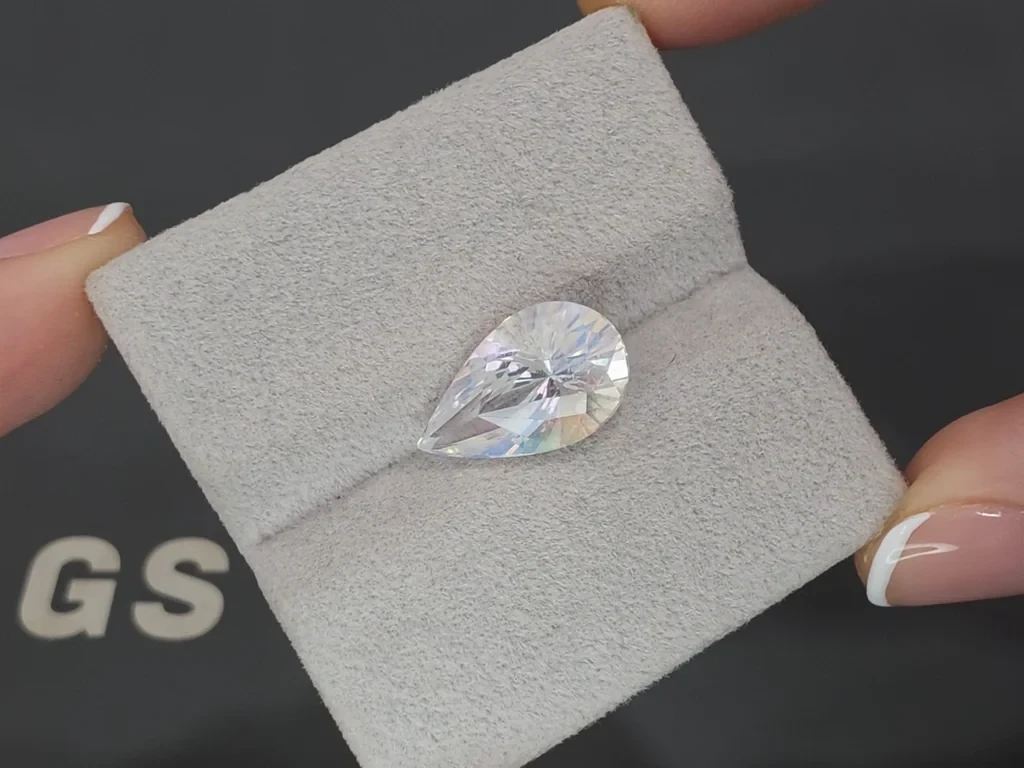 Rainbow moonstone pear cut 5.32 carats, Madagascar Image №4