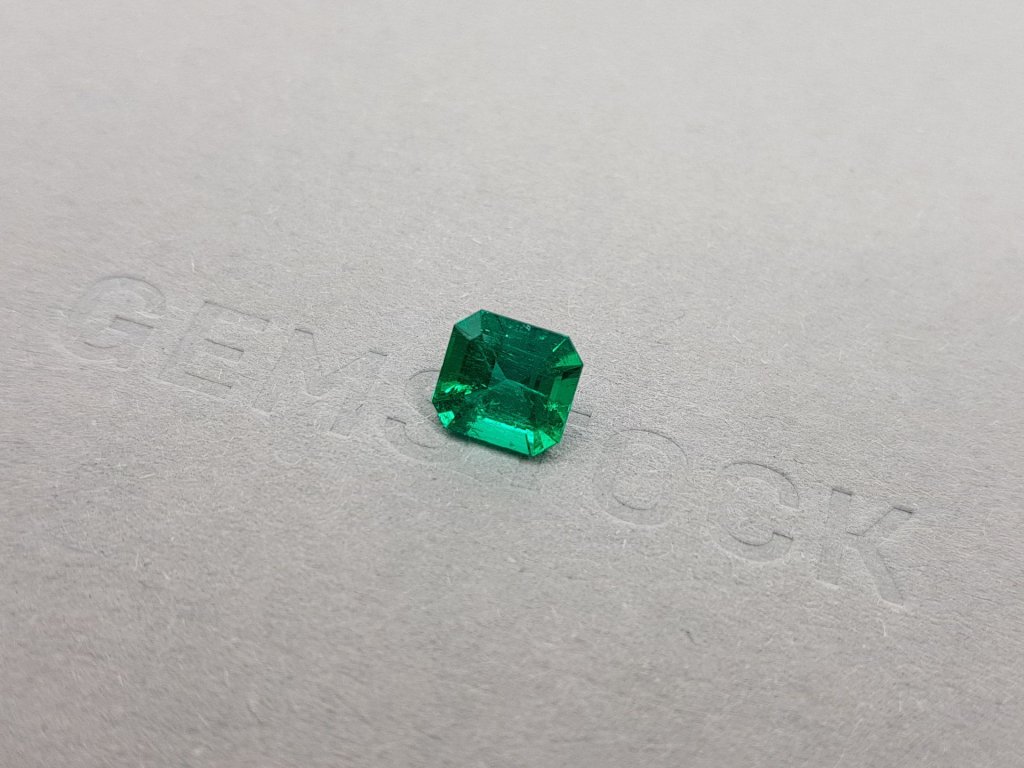 Intense "Muzo Green" Emerald octagon cut 1.59 ct Image №4