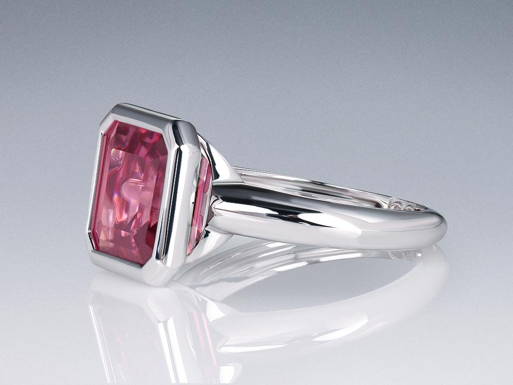 Ring with rich red zircon 10.29 carat in 18K gold  Image №3