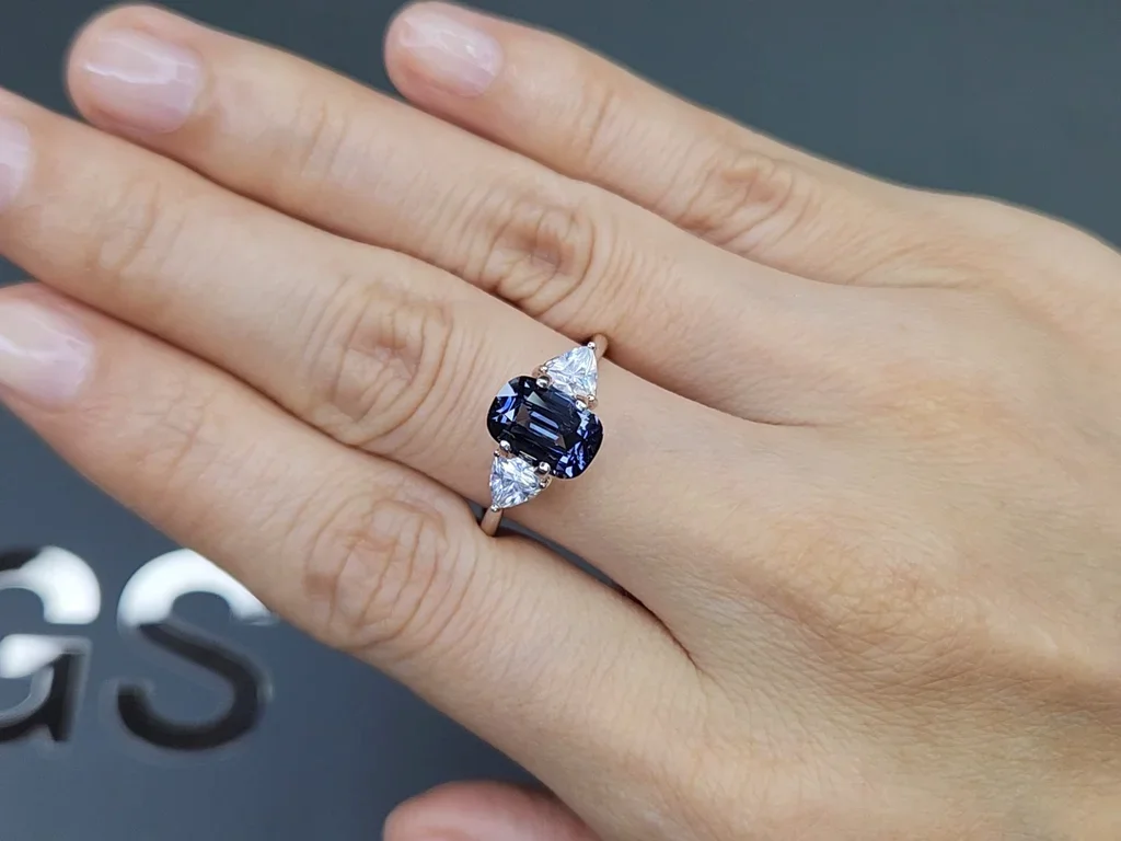 Cushion-cut blue spinel 2.13 carats, Tanzania Image №5