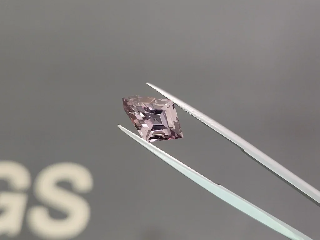 Spinel  in fancy cut 3.03 carats, Burma Image №3