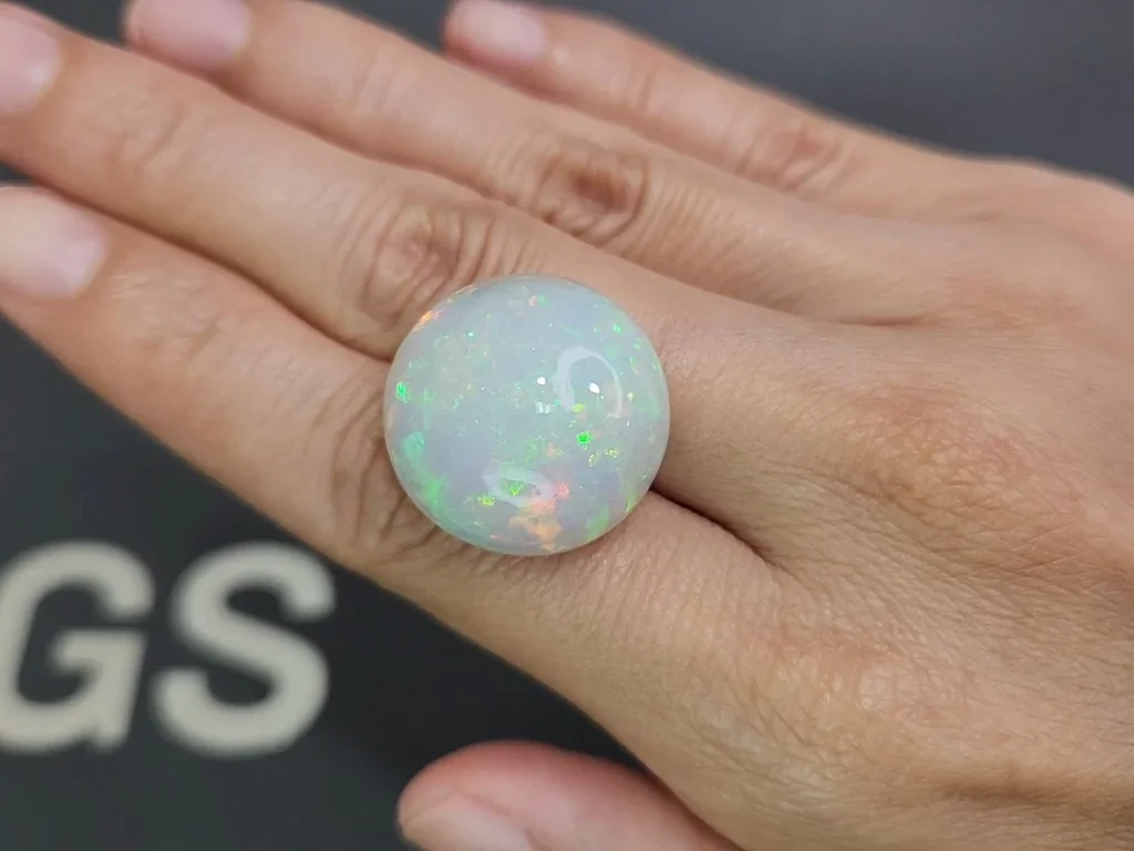 Large White opal round cut 31.23 carats, Ethiopia Image №2