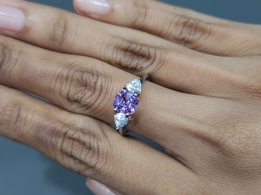 Lavender spinel  ascher cut 1.69 carats, Sri Lanka Image №5
