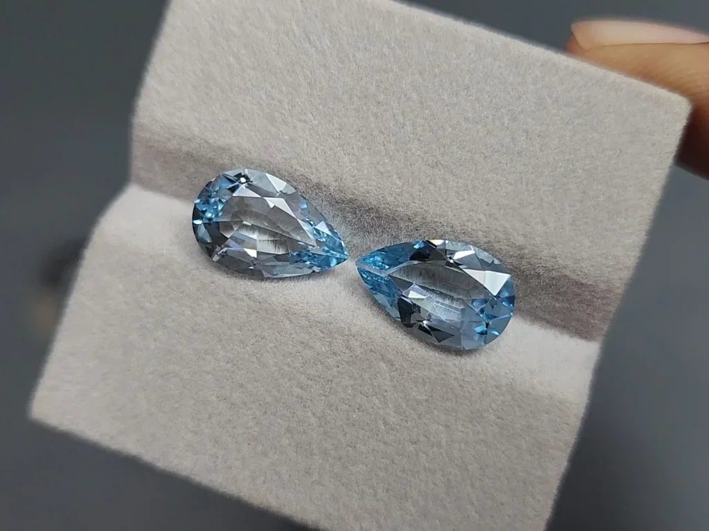 Pair of aquamarines pear cut 5.32 carats, Madagascar  Image №4