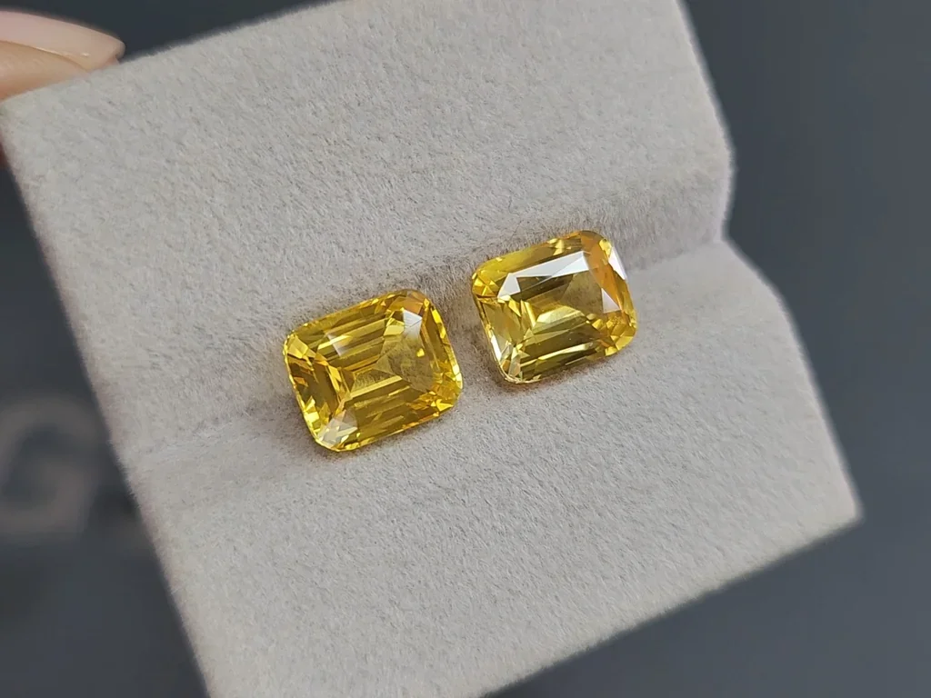 Pair of sapphires Vivid Yellow cushion cut 8.24 carats, Sri Lanka Image №4
